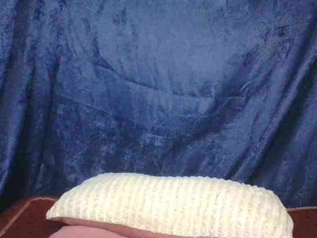 Yourdreamgirl webcam