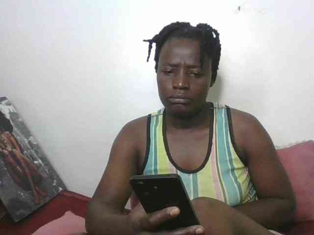 Yourdreamgirl webcam