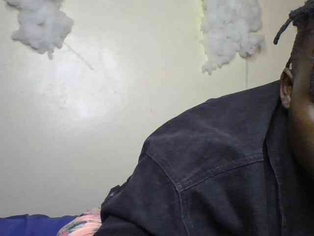 Yourdreamgirl webcam