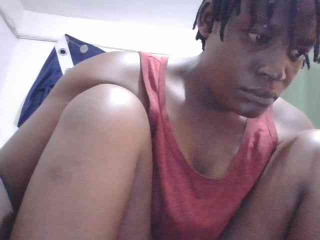 Yourdreamgirl webcam