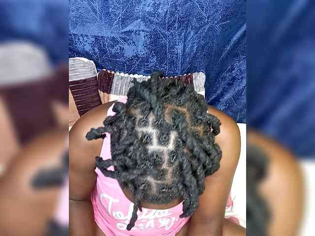 Yourdreamgirl webcam