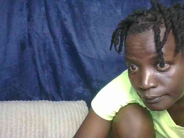 Yourdreamgirl webcam