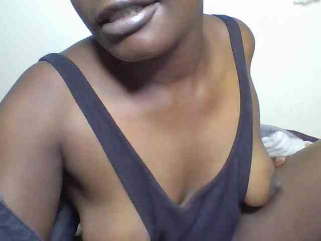 Yourdreamgirl webcam