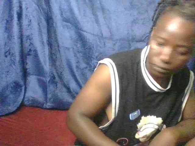 Yourdreamgirl webcam