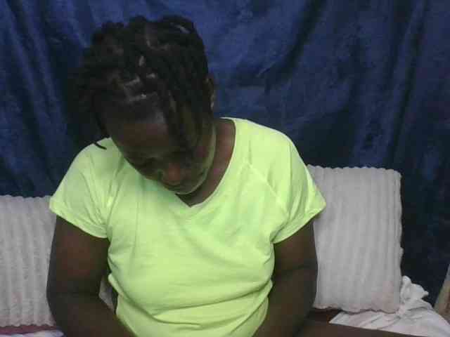 Yourdreamgirl webcam