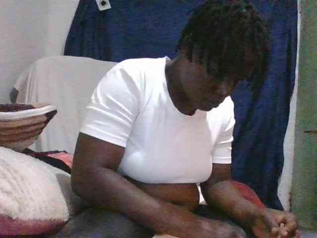 Yourdreamgirl webcam