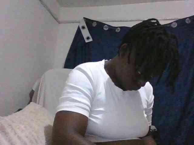 Yourdreamgirl webcam