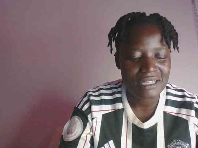 Yourdreamgirl webcam