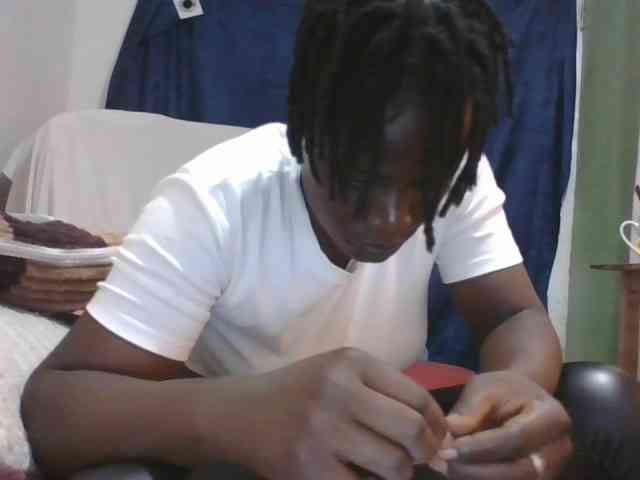 Yourdreamgirl webcam