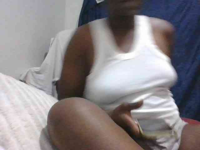 Yourdreamgirl webcam