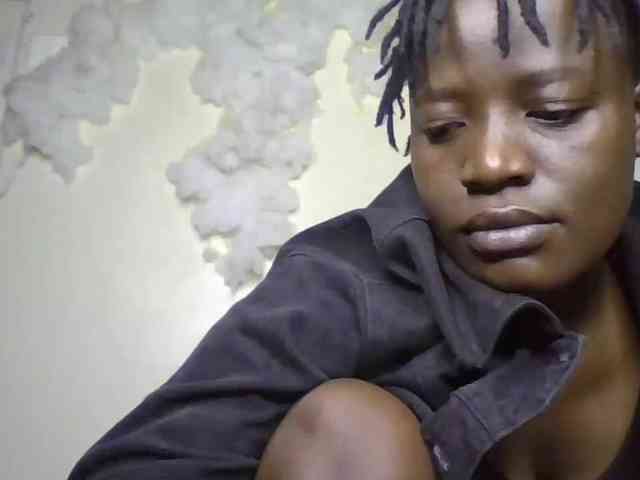 Yourdreamgirl webcam