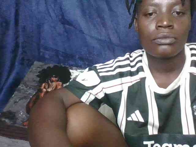 Yourdreamgirl webcam