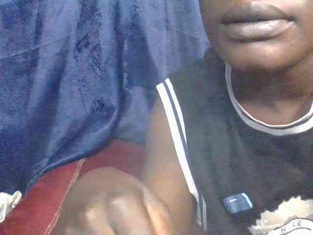 Yourdreamgirl webcam