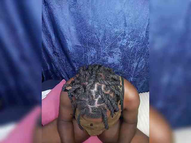 Yourdreamgirl webcam