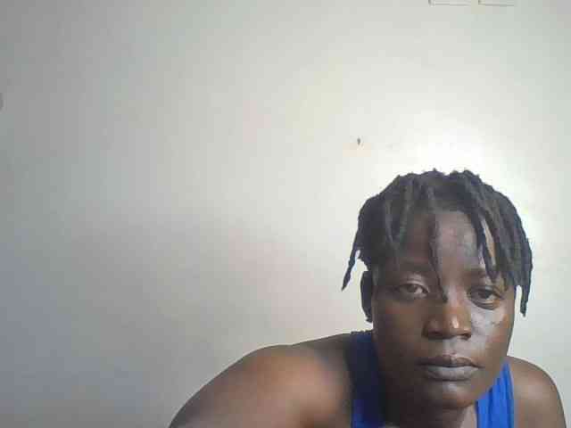 Yourdreamgirl webcam