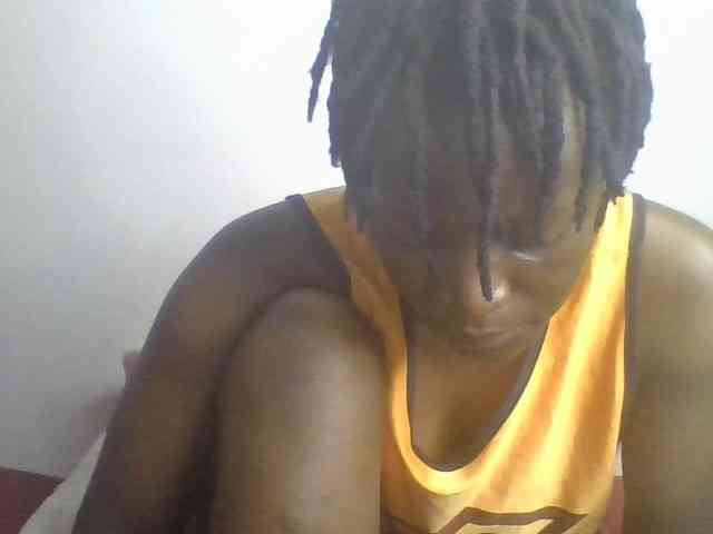 Yourdreamgirl webcam