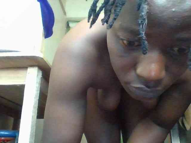 Yourdreamgirl webcam