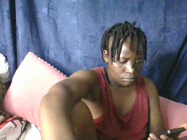 Yourdreamgirl webcam