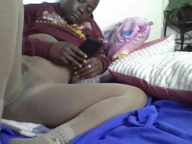 Yourdreamgirl webcam