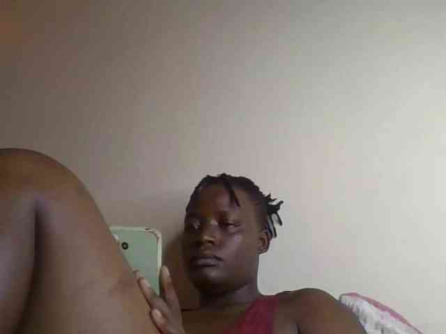 Yourdreamgirl webcam