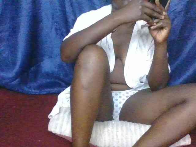 Yourdreamgirl webcam