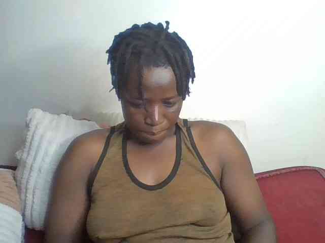 Yourdreamgirl webcam