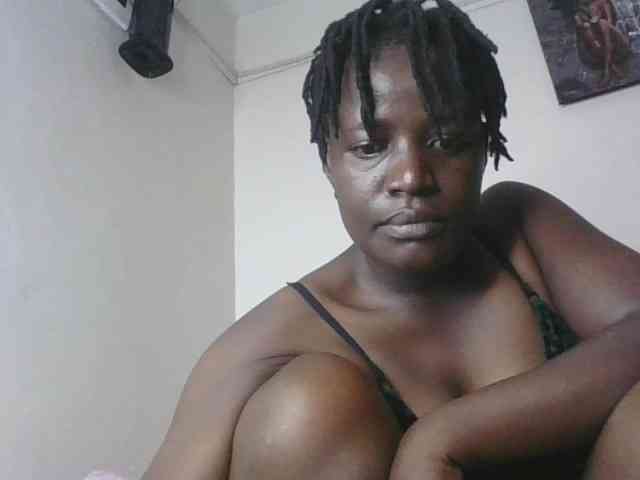 Yourdreamgirl webcam