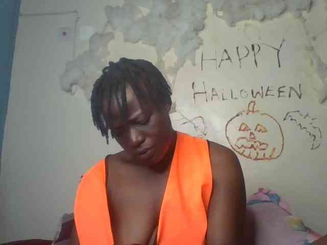 Yourdreamgirl webcam