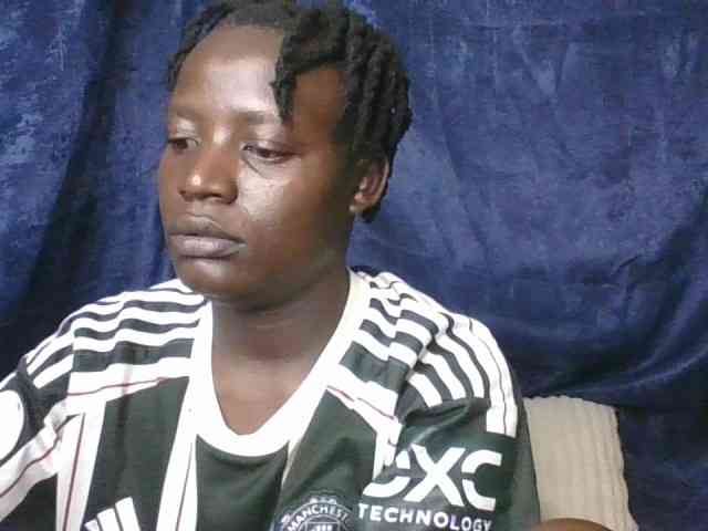 Yourdreamgirl webcam