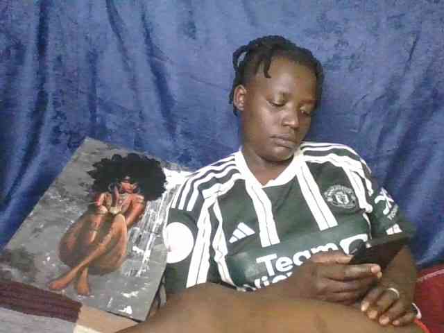 Yourdreamgirl webcam