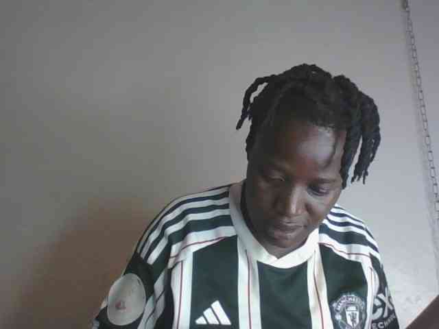 Yourdreamgirl webcam