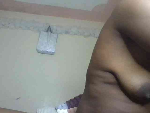Yourdreamgirl webcam