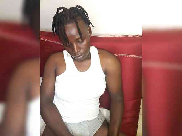 Yourdreamgirl webcam