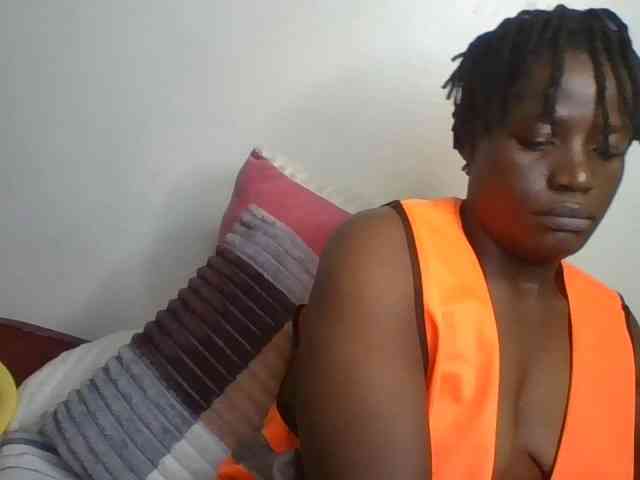 Yourdreamgirl webcam