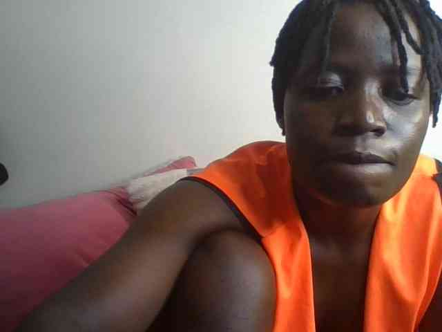 Yourdreamgirl webcam