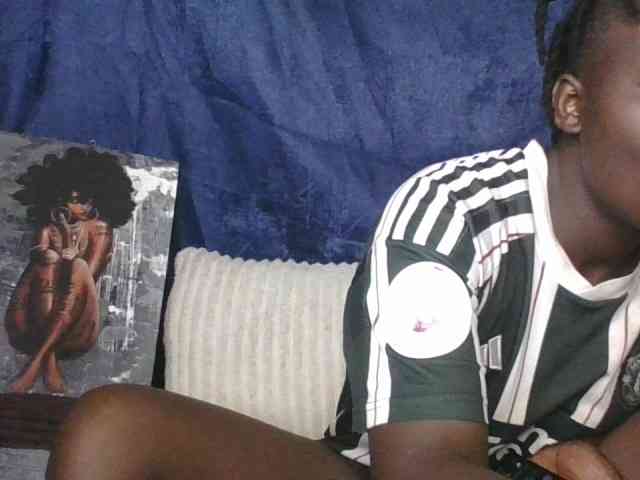 Yourdreamgirl webcam