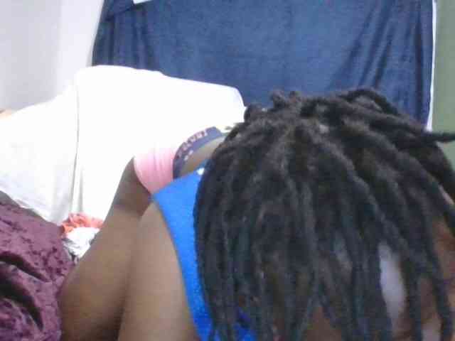 Yourdreamgirl webcam