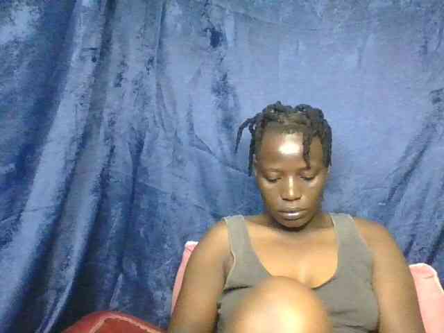 Yourdreamgirl webcam