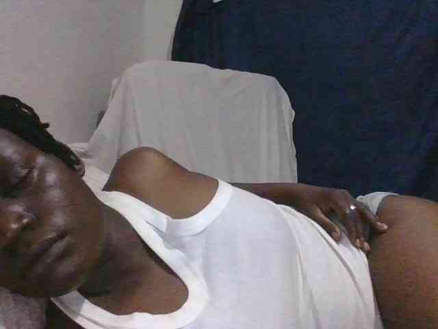 Yourdreamgirl webcam