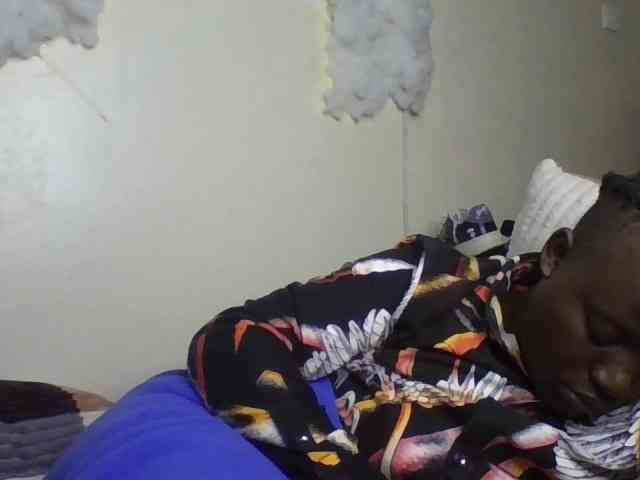 Yourdreamgirl webcam