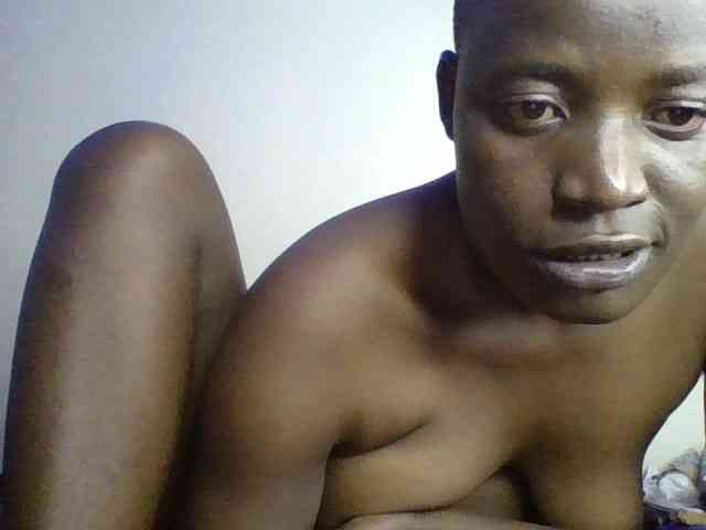 Yourdreamgirl webcam