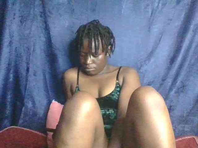 Yourdreamgirl webcam