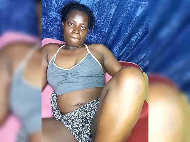 Yourdreamgirl webcam