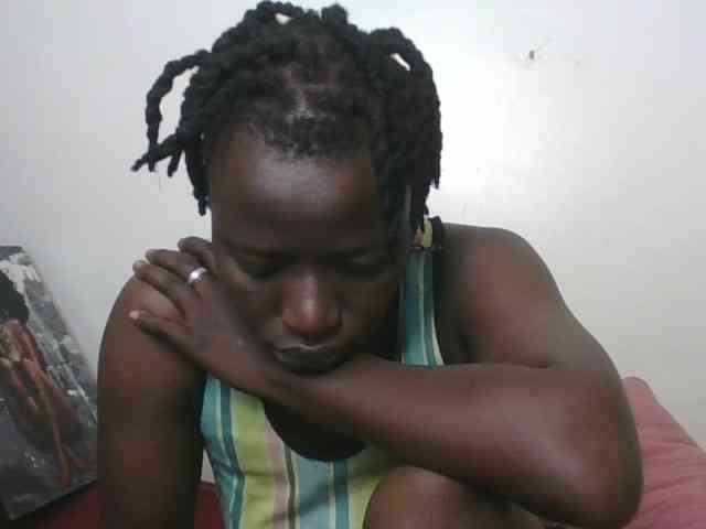 Yourdreamgirl webcam