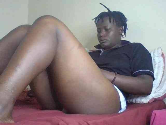 Yourdreamgirl webcam