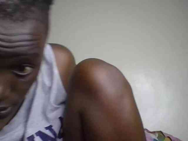 Yourdreamgirl webcam