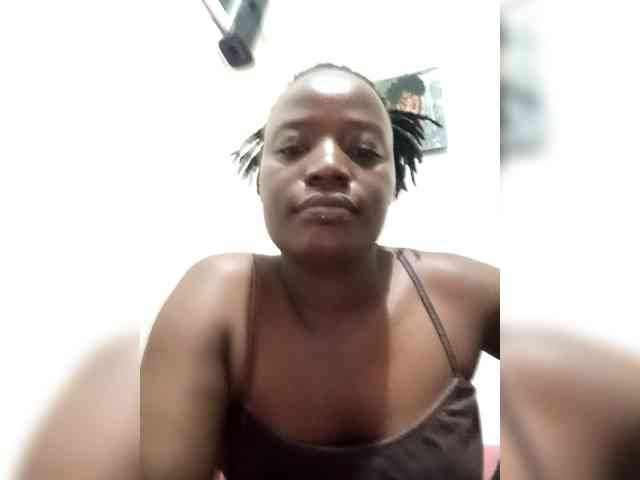 Yourdreamgirl webcam