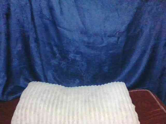 Yourdreamgirl webcam