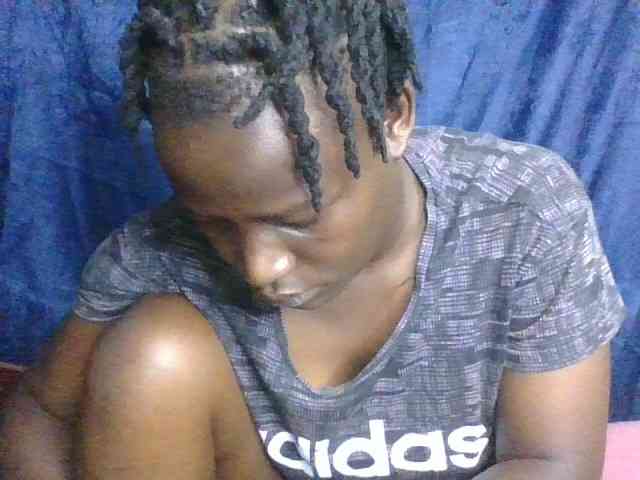 Yourdreamgirl webcam