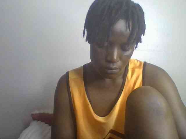 Yourdreamgirl webcam